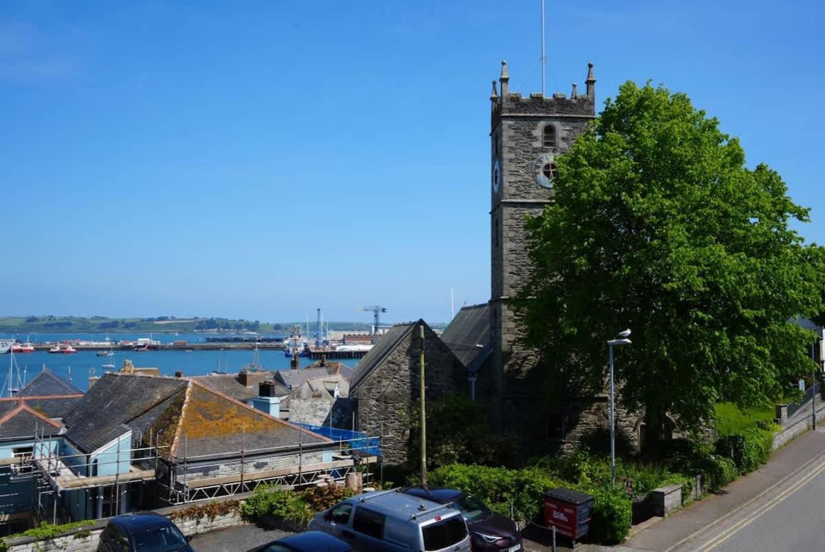 Fabulous High Street Townhouse With Stunning Views & Parking At 'Eagles Nest' Villa Falmouth Buitenkant foto