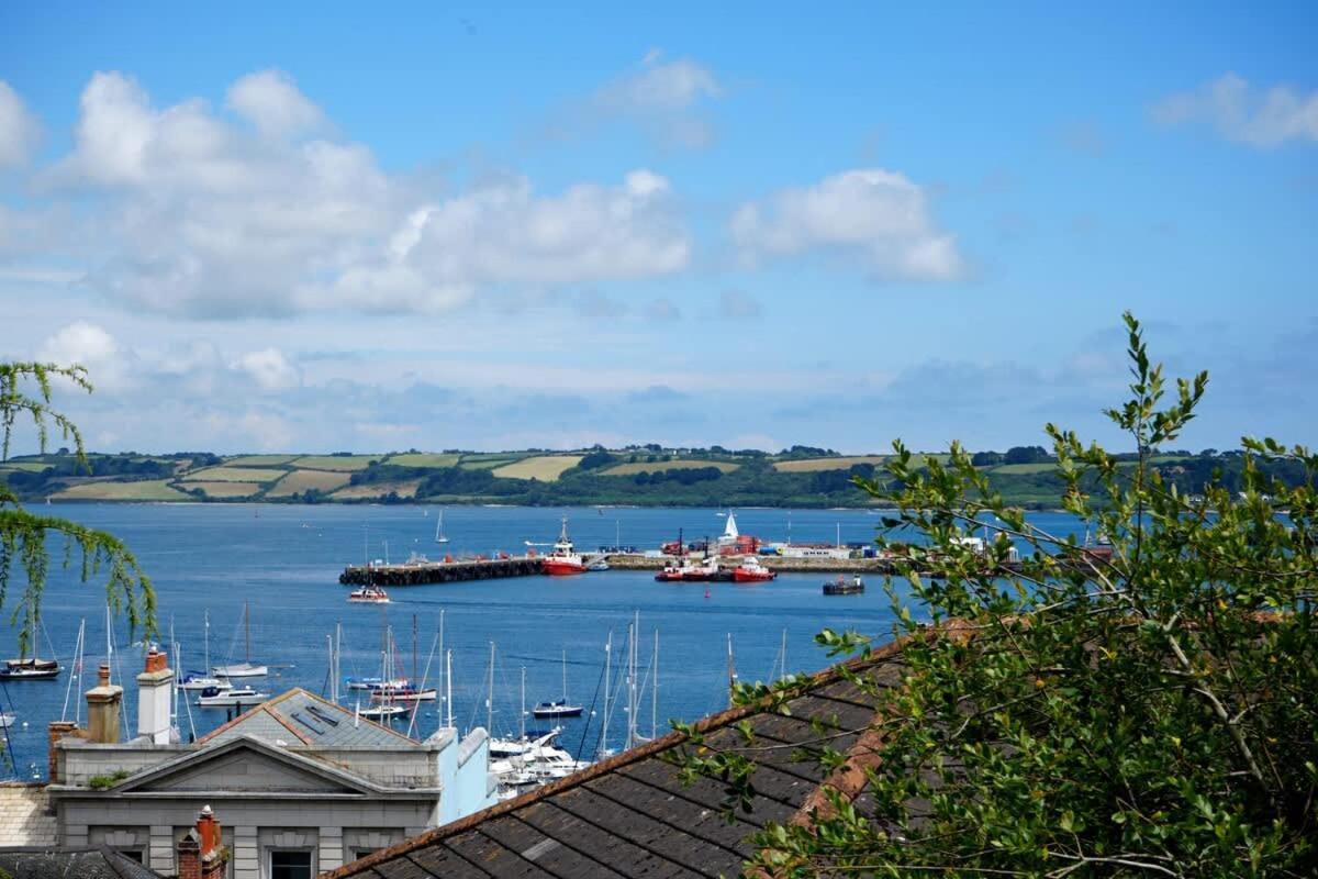 Fabulous High Street Townhouse With Stunning Views & Parking At 'Eagles Nest' Villa Falmouth Buitenkant foto