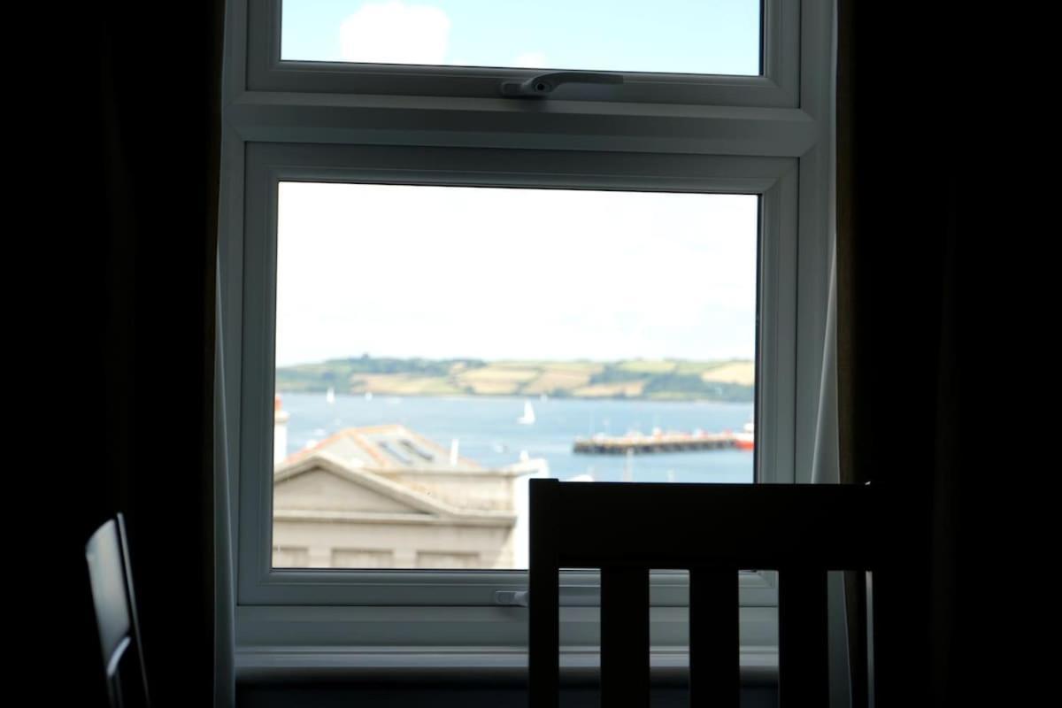 Fabulous High Street Townhouse With Stunning Views & Parking At 'Eagles Nest' Villa Falmouth Buitenkant foto