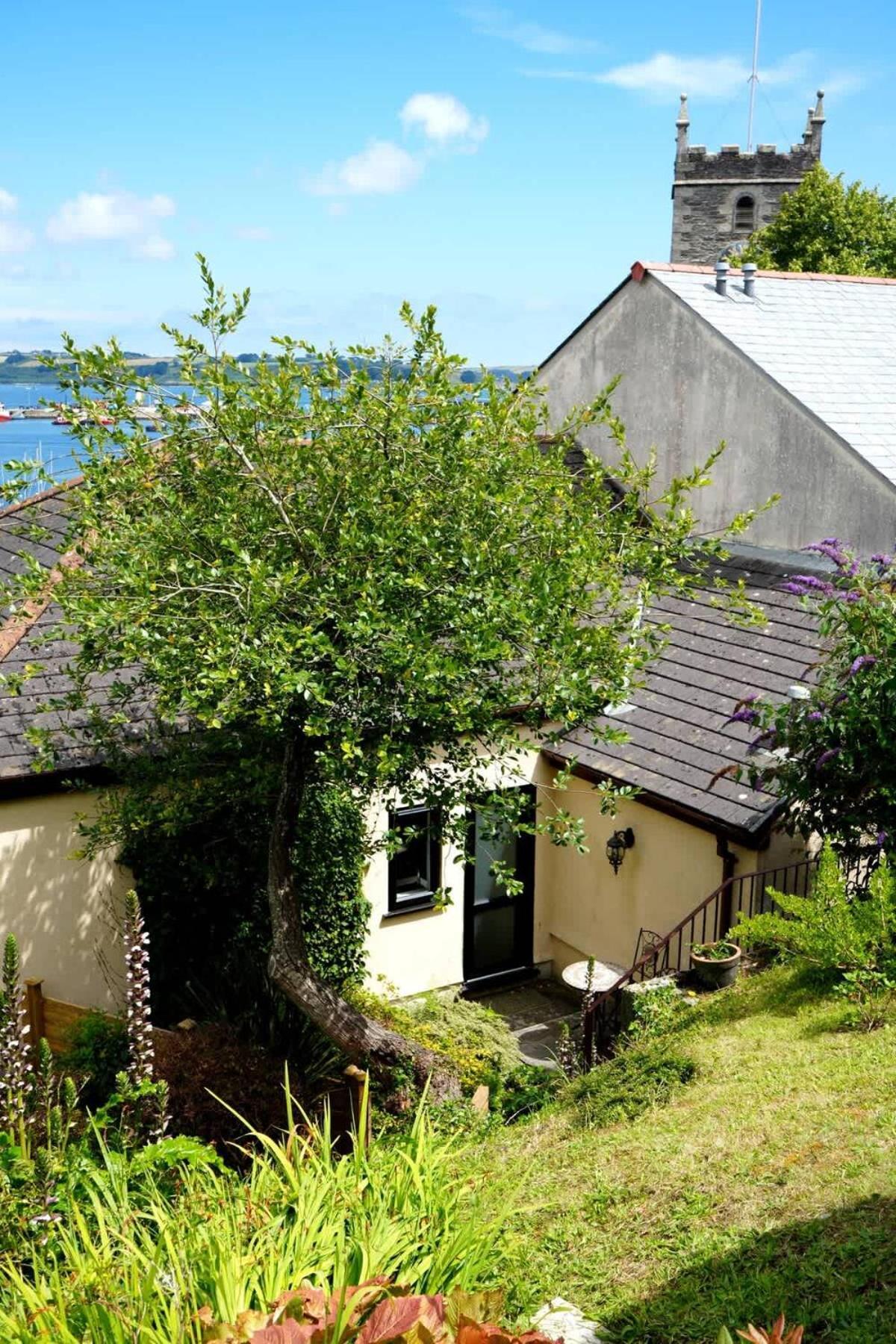 Fabulous High Street Townhouse With Stunning Views & Parking At 'Eagles Nest' Villa Falmouth Buitenkant foto