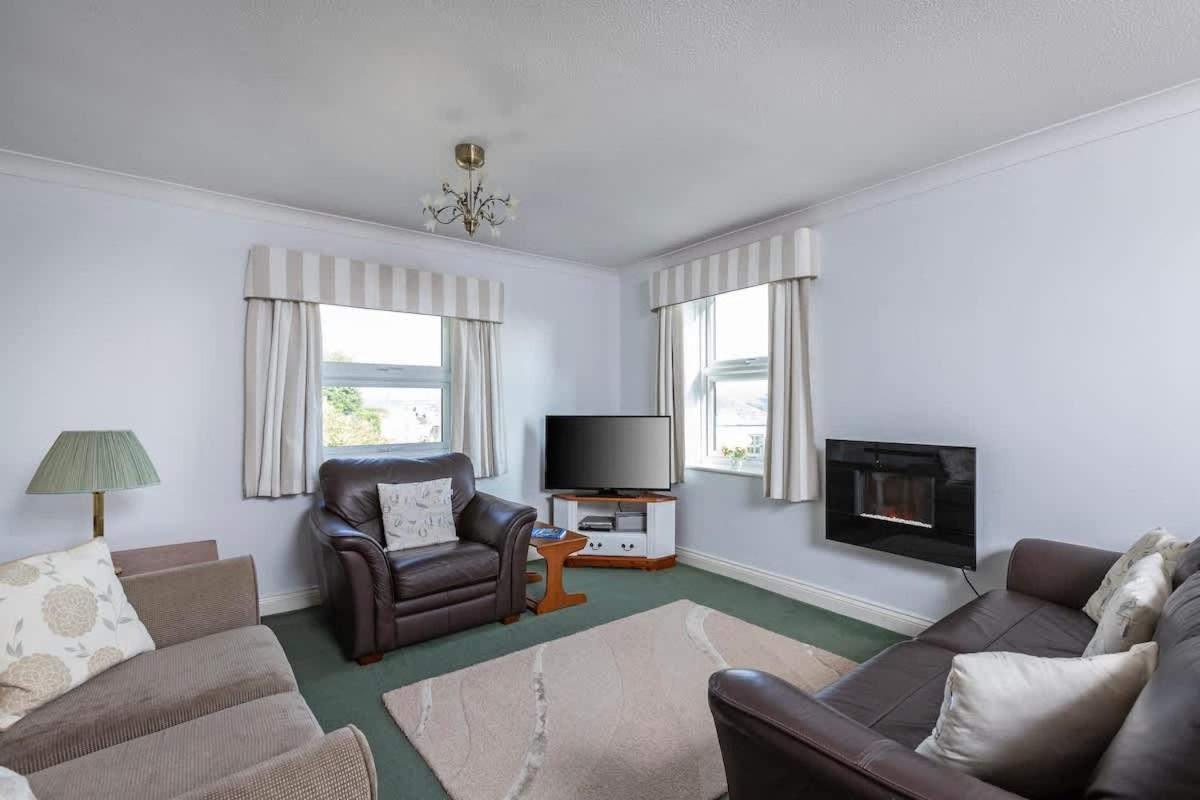 Fabulous High Street Townhouse With Stunning Views & Parking At 'Eagles Nest' Villa Falmouth Buitenkant foto